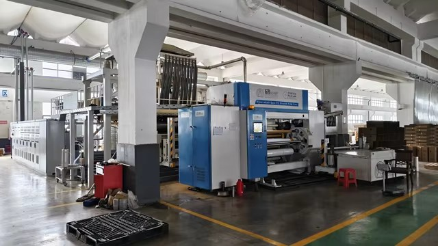 ストレッチフィルムの生産ライン